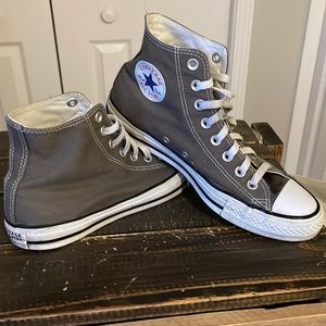 Converse Chuck Taylor All Star High Top size 7.5 (men) size 9.5 (women)